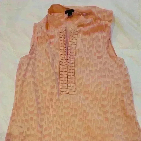 NWT ANN TAYLOR SLEEVELESS TOP - Picture 2 of 7